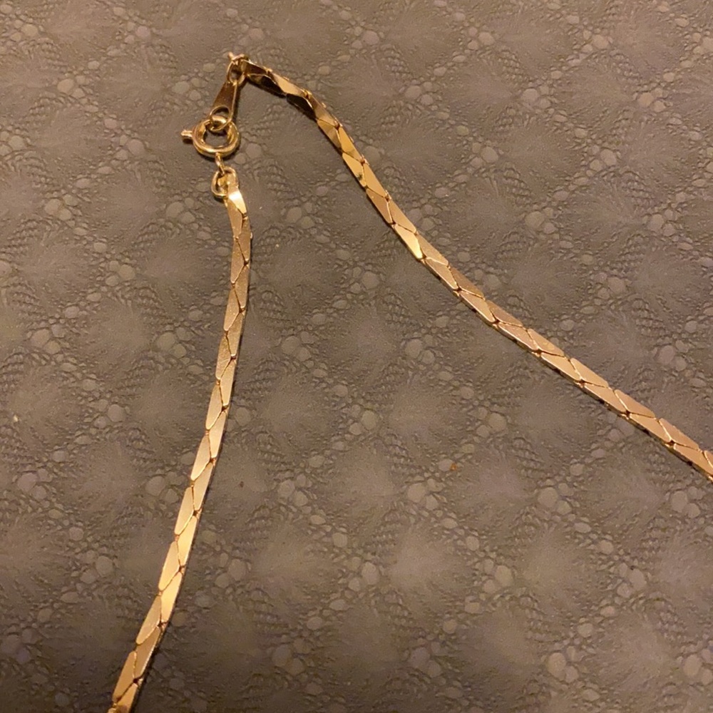 Gold Chain - Picture 2 of 3